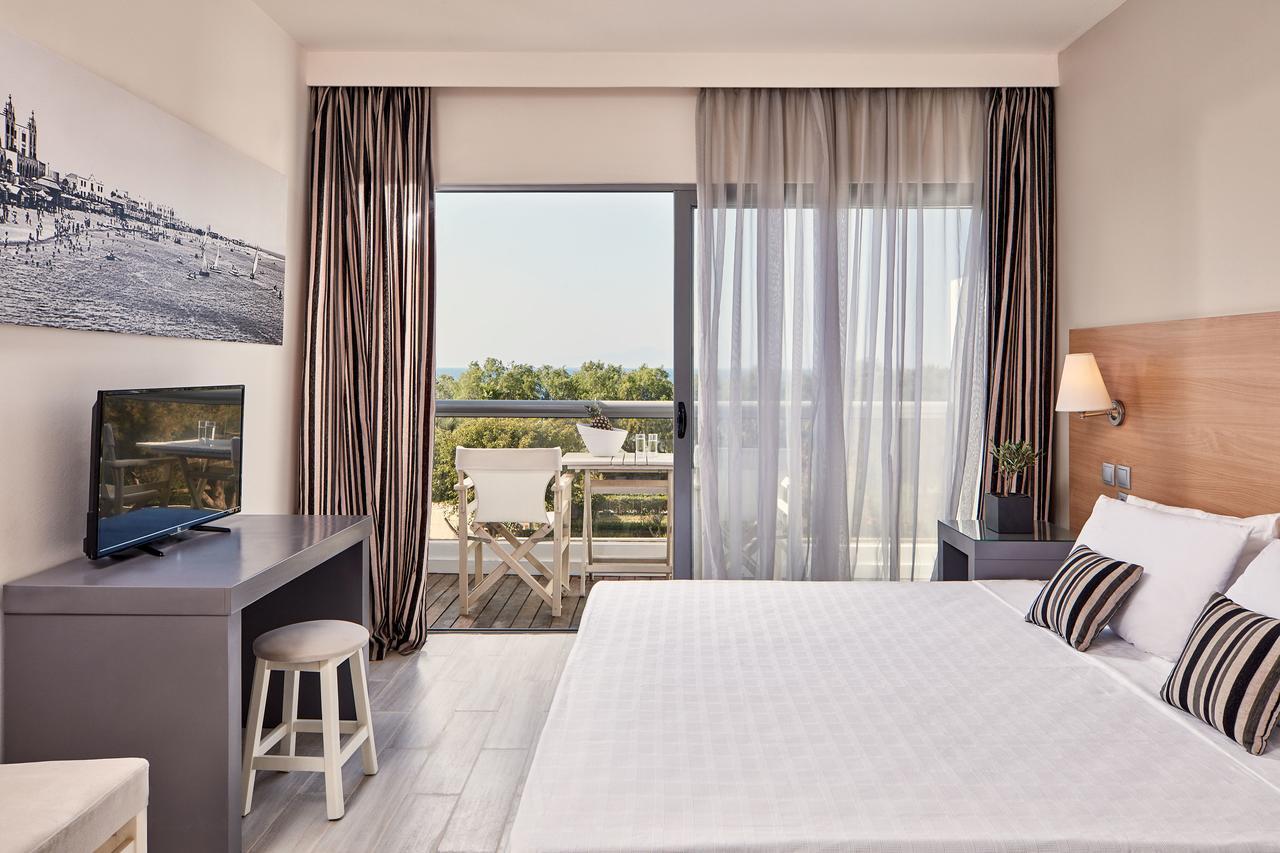 All Senses Ocean Blue Sea Side Resort Кремасті Екстер'єр фото